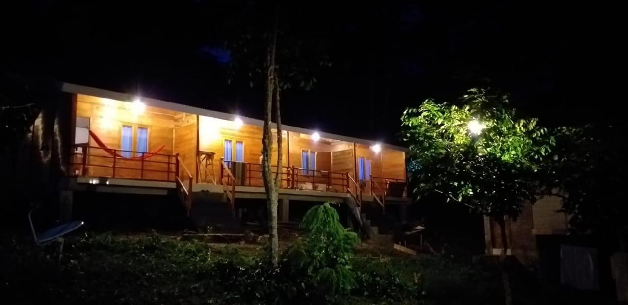 Olala Bungalows And Restaurant Sabang  Dış mekan fotoğraf